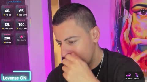 Snapshot of scotty_music chatting on 12/02/25, 03:12 Ricardo online show from 12/02/25, 03:12