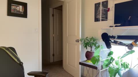 Snapshot of scottybeam chatting on 01/09/25, 08:34 Scotty online show from 01/09/25, 08:34