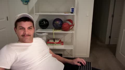 Snapshot of scottybeam chatting on 02/20/25, 10:16 Scotty online show from 02/20/25, 10:16