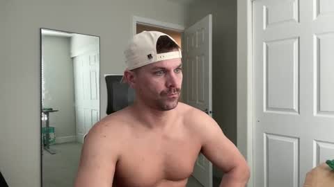 Snapshot of scottybeam chatting on 05/21/26, 05:42 Scotty online show from 05/21/26, 05:42