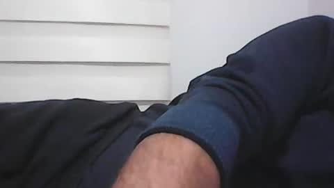 Snapshot of screw2 chatting on 11/16/25, 09:09 Evren online show from 11/16/25, 09:09