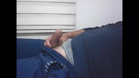 Snapshot of screw2 chatting on 12/17/25, 07:31 Evren online show from 12/17/25, 07:31