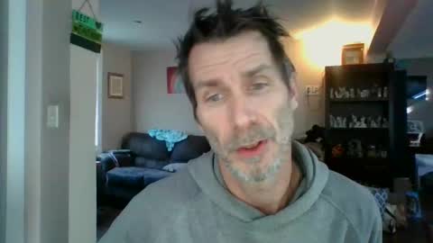 Snapshot of scroach11 chatting on 01/15/25, 05:47 GettOffMyLawn online show from 01/15/25, 05:47