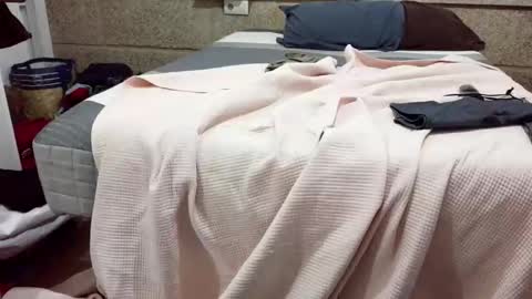 scubi007 online show from 10/20/25, 05:41