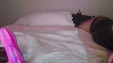 Snapshot of sdbeachfreaks chatting on 11/26/25, 05:52 SDBeachfreaks online show from 11/26/25, 05:52