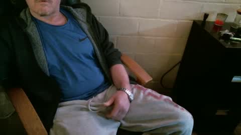 Snapshot of sdh69 chatting on 01/05/25, 06:24 eating pussy  sucking dick online show from 01/05/25, 06:24