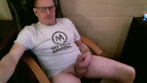 Snapshot of sdh69 chatting on 02/04/25, 02:49 eating pussy  sucking dick online show from 02/04/25, 02:49