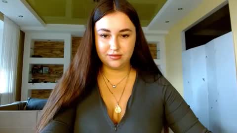 Snapshot of sea_cocktail chatting on 10/06/25, 06:44 Elizabeth online show from 10/06/25, 06:44