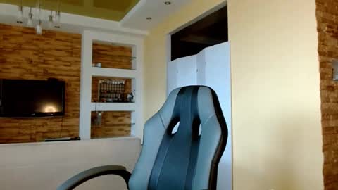 Snapshot of sea_cocktail chatting on 10/10/25, 07:18 Elizabeth online show from 10/10/25, 07:18