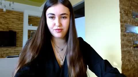 Snapshot of sea_cocktail chatting on 10/16/25, 06:47 Elizabeth online show from 10/16/25, 06:47