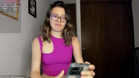 Snapshot of seahotseason chatting on 11/07/25, 12:10 Aria Independent model online show from 11/07/25, 12:10