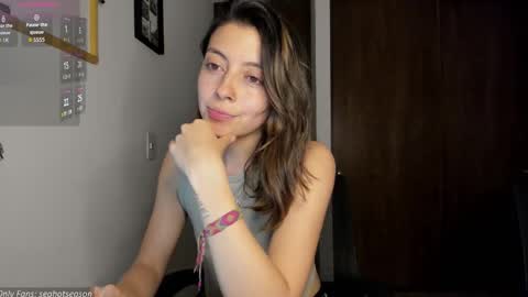 Snapshot of seahotseason chatting on 11/13/25, 12:53 Aria Independent model online show from 11/13/25, 12:53