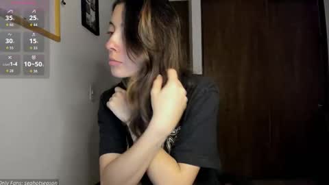 Snapshot of seahotseason chatting on 11/29/25, 12:46 Aria Independent model online show from 11/29/25, 12:46