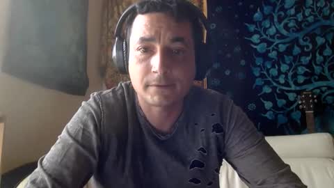 Snapshot of sealomel chatting on 04/18/26, 01:04 sealomel online show from 04/18/26, 01:04