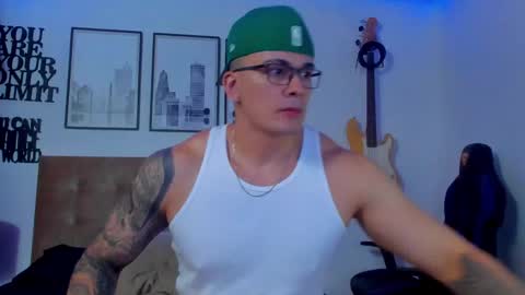 Snapshot of sean_carrera69 chatting on 11/18/25, 02:28 Sean Carrera online show from 11/18/25, 02:28