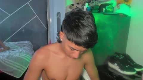 Snapshot of sean_scoth2 chatting on 12/31/24, 05:51 Sean Scoth online show from 12/31/24, 05:51