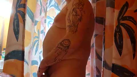 Snapshot of seanjohnson420 chatting on 10/15/25, 07:03 sean online show from 10/15/25, 07:03