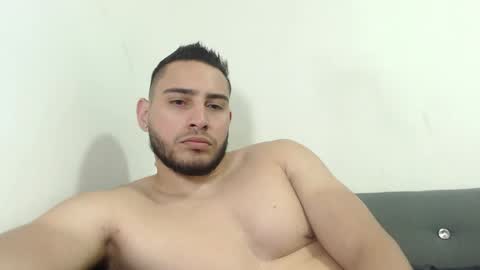 seank_noszka online show from 11/17/25, 09:42