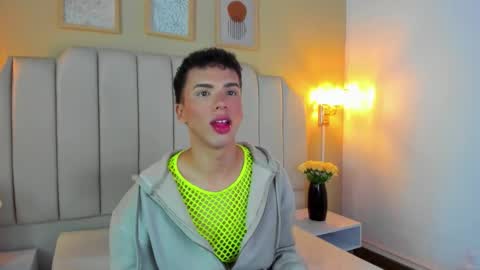 Sean online show from 10/10/25, 03:49