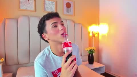 Sean online show from 10/22/25, 04:02