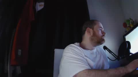 seanv26 online show from 12/10/24, 03:41