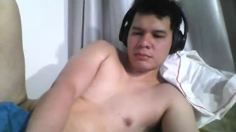 Snapshot of seb5759 chatting on 05/28/26, 05:05 seb5759 online show from 05/28/26, 05:05