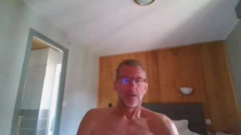 Snapshot of seb846894 chatting on 06/07/26, 08:40 seb846894 online show from 06/07/26, 08:40