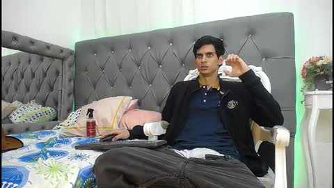 sebalexis7 online show from 10/11/25, 04:01