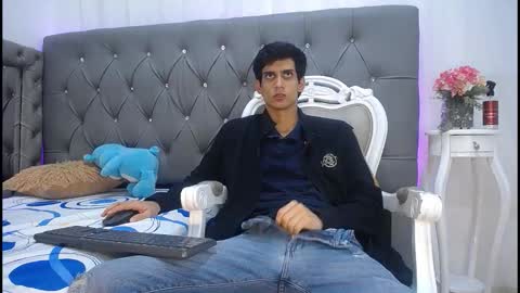 sebalexis7 online show from 10/23/25, 02:22