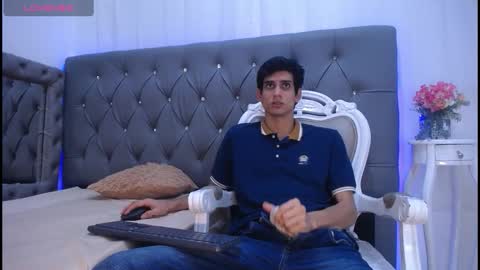 sebalexis7 online show from 10/28/25, 03:10