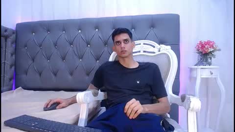 sebalexis7 online show from 10/30/25, 03:19