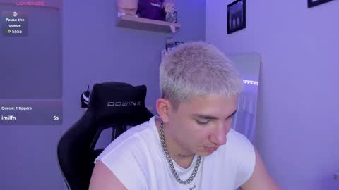 Snapshot of sebas__23 chatting on 02/02/25, 12:09 Sebastin online show from 02/02/25, 12:09