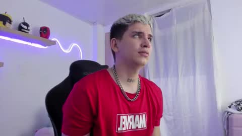 Snapshot of sebas__23 chatting on 11/12/25, 05:52 Sebastin online show from 11/12/25, 05:52