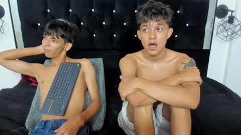 Snapshot of sebas_cat chatting on 11/09/25, 08:45 Sebastian Alvarez online show from 11/09/25, 08:45