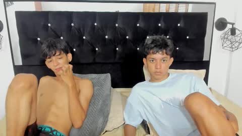 Snapshot of sebas_cat chatting on 11/22/25, 10:58 Sebastian Alvarez online show from 11/22/25, 10:58