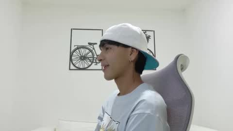 SEBASTIAN online show from 10/15/25, 08:20