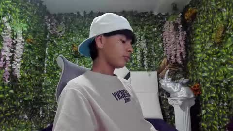 SEBASTIAN online show from 10/17/25, 09:50