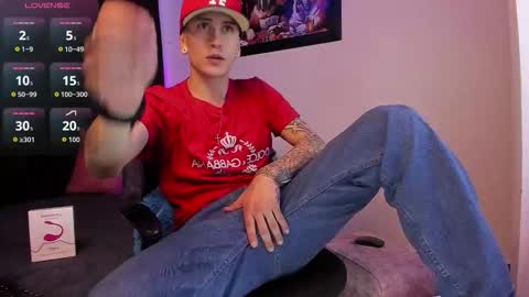 Snapshot of sebas_maverick chatting on 09/21/25, 04:25 Sebastian online show from 09/21/25, 04:25