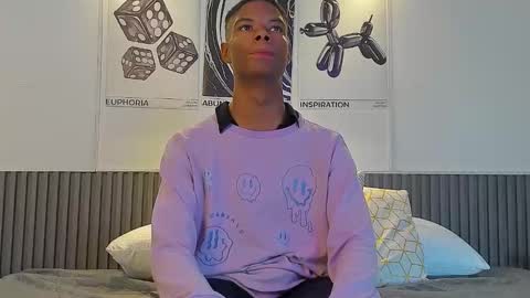 SebastianPaul online show from 09/16/25, 07:04