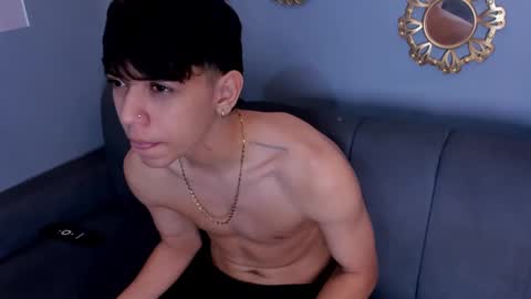 Snapshot of sebas_pretty7 chatting on 11/12/25, 12:38 sebas_pretty7 online show from 11/12/25, 12:38