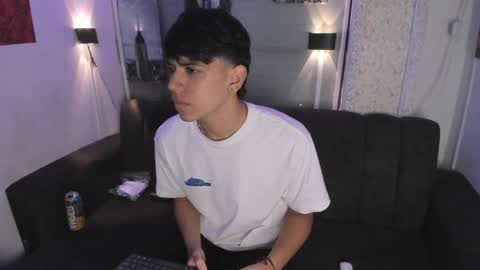 Snapshot of sebas_pretty7 chatting on 03/31/26, 12:27 sebas_pretty7 online show from 03/31/26, 12:27