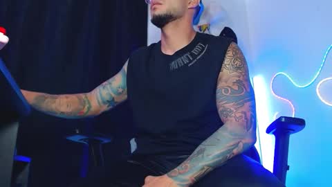 Snapshot of sebastian_025 chatting on 11/14/25, 06:45 Sebastian online show from 11/14/25, 06:45