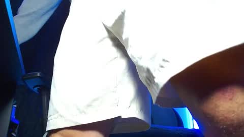 Snapshot of sebastian_025 chatting on 12/15/25, 10:58 Sebastian online show from 12/15/25, 10:58