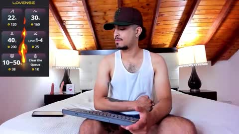 Snapshot of sebastian_berne chatting on 11/25/25, 08:20 Sebastian Berne online show from 11/25/25, 08:20