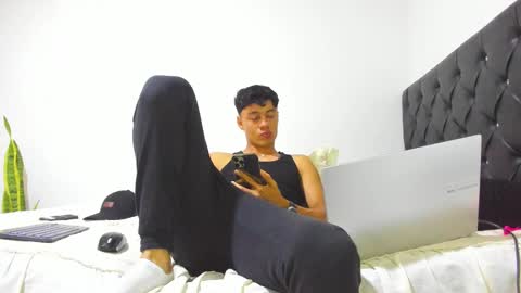 SEBAS  online show from 01/12/25, 02:24