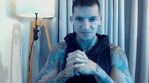 Sebastian online show from 09/17/25, 09:05