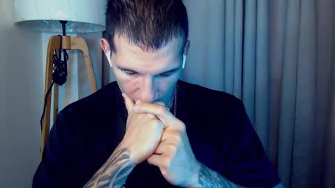 Sebastian online show from 10/26/25, 01:06