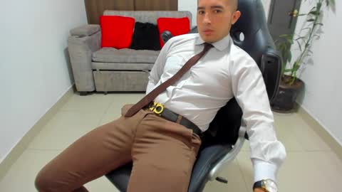 juan  sebastian online show from 01/13/25, 03:58