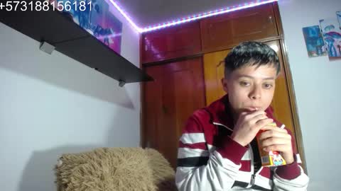 Snapshot of sebastian_posse chatting on 03/16/26, 04:07 Myystiic online show from 03/16/26, 04:07