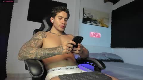 Lucian Sinclair online show from 11/02/25, 10:34